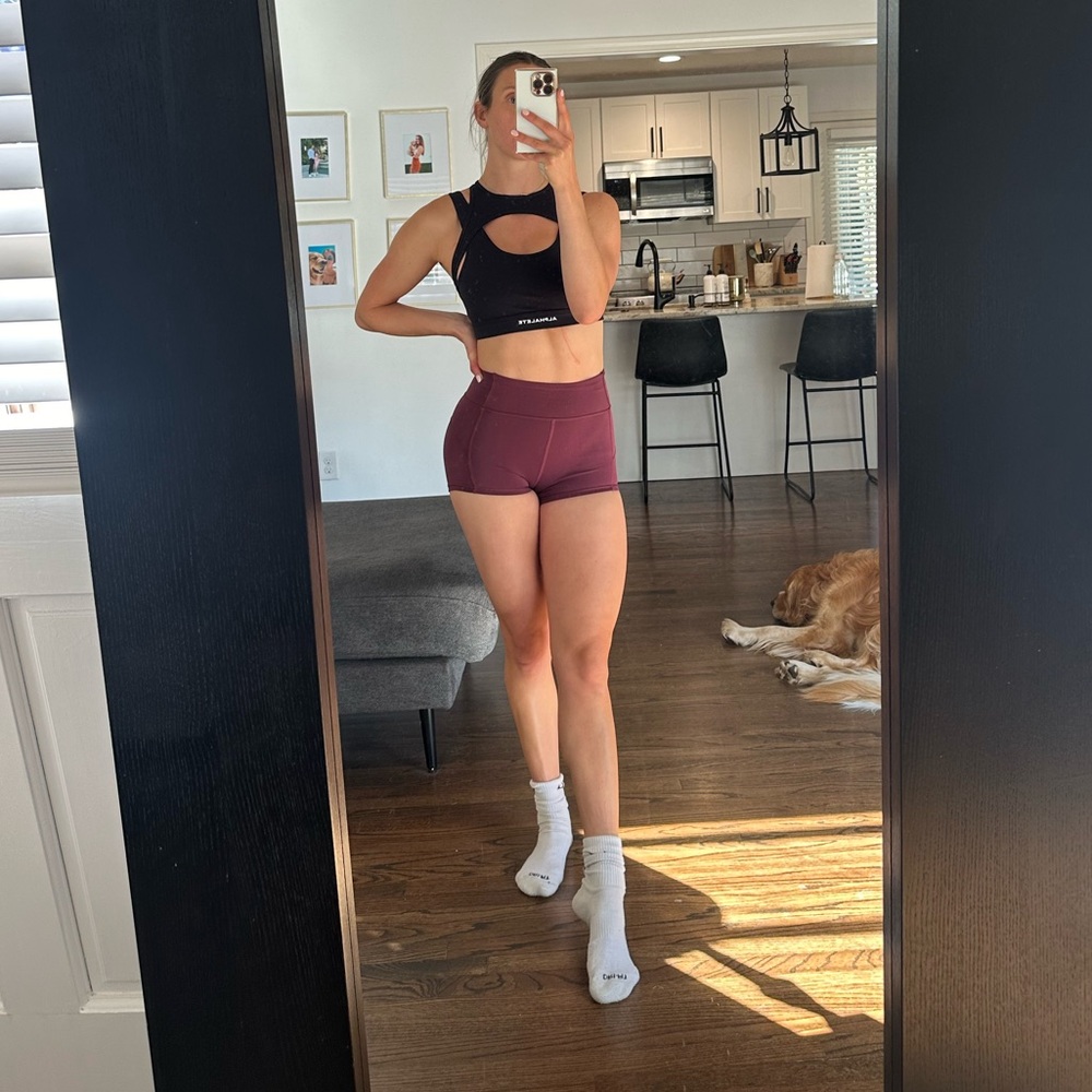 Lululemon movement shorts air 2 maroon